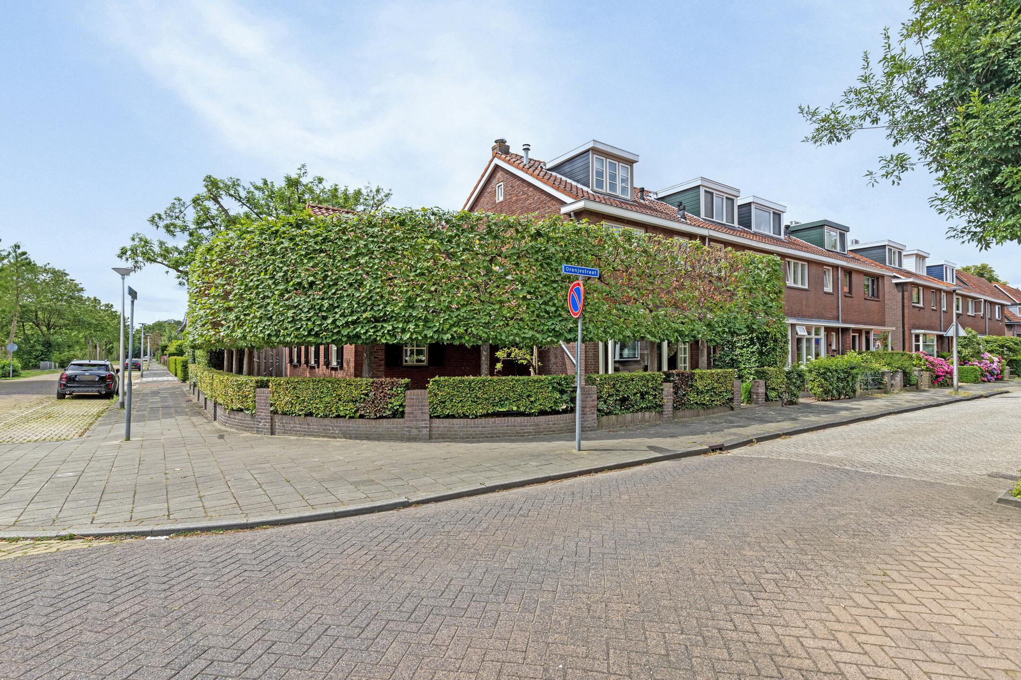 Oranjestraat 32