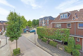 Oranjestraat 32, HENDRIK-IDO-AMBACHT