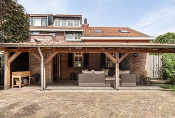 Oranjestraat 32, HENDRIK-IDO-AMBACHT