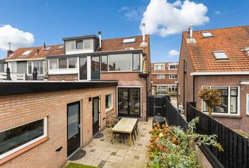 Oranjestraat 25, HENDRIK-IDO-AMBACHT