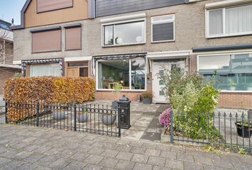 Roodenburgstraat 10, HENDRIK-IDO-AMBACHT