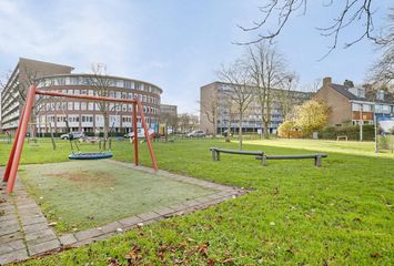 Roodenburgstraat 10, HENDRIK-IDO-AMBACHT