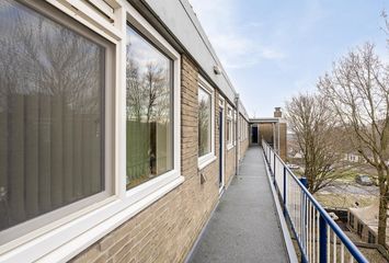 Maasplein 80, ZWIJNDRECHT