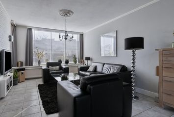 Aert van Nesstraat 22, HENDRIK-IDO-AMBACHT