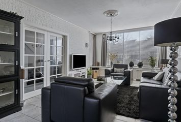 Aert van Nesstraat 22, HENDRIK-IDO-AMBACHT