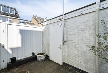 Aert van Nesstraat 22, HENDRIK-IDO-AMBACHT