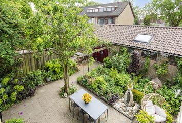 Opvliet 4, HENDRIK-IDO-AMBACHT