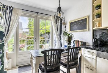 Van Renesseborch 16, HENDRIK-IDO-AMBACHT