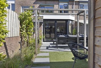 De Panneboeter 13, HENDRIK-IDO-AMBACHT