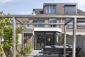 De Panneboeter 13, HENDRIK-IDO-AMBACHT