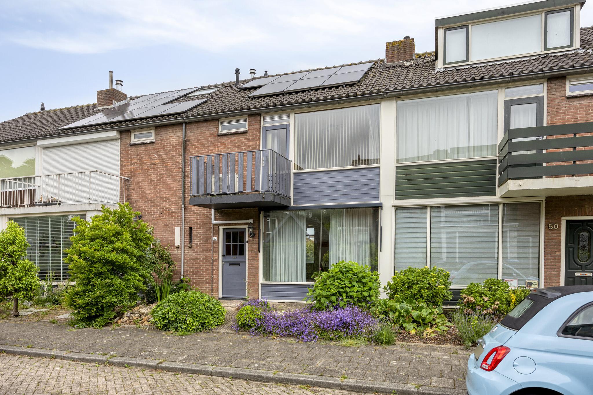 Warmoeziershof 52