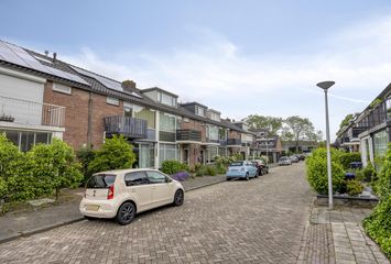 Warmoeziershof 52, HENDRIK-IDO-AMBACHT
