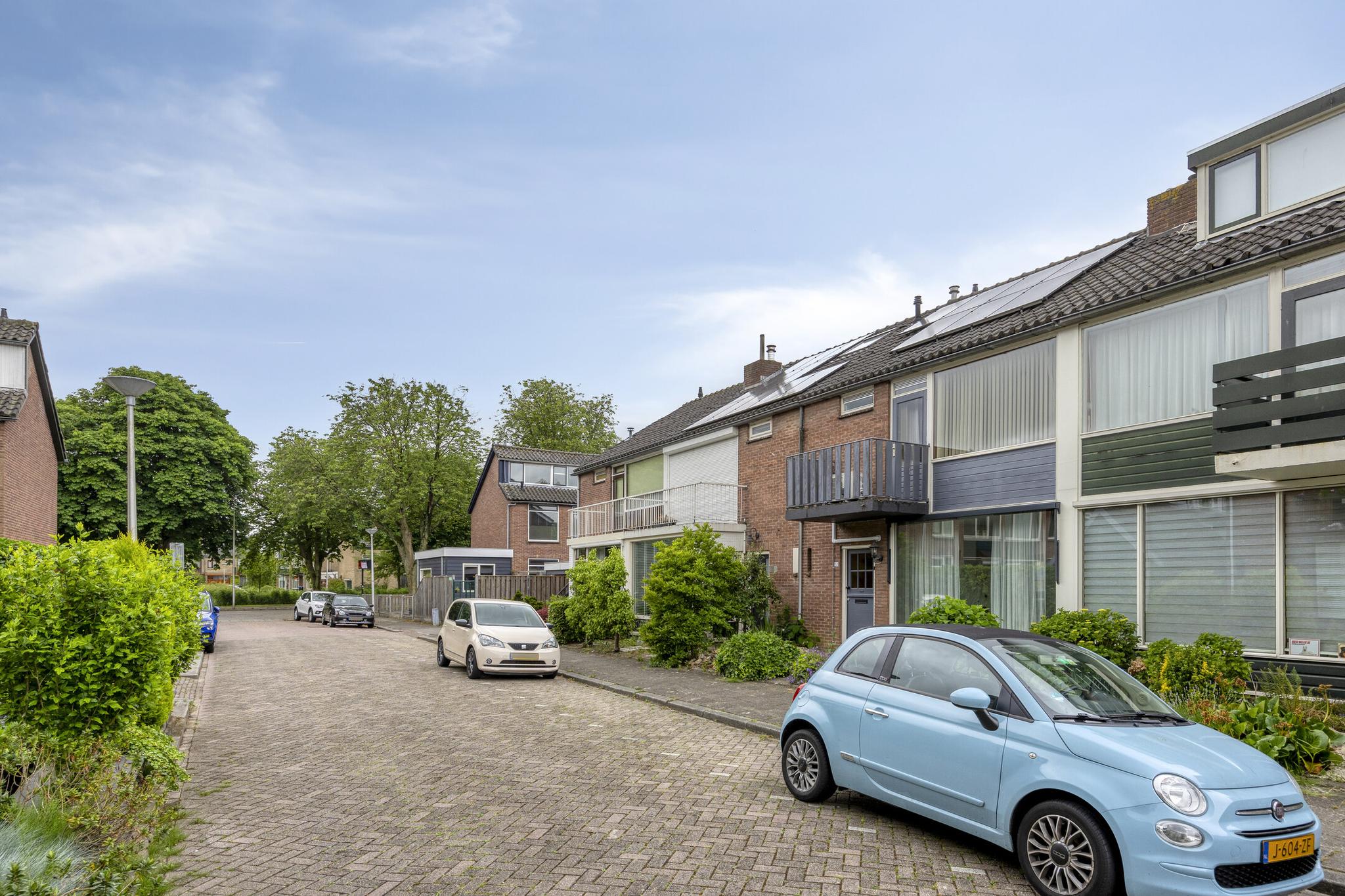 Warmoeziershof 52