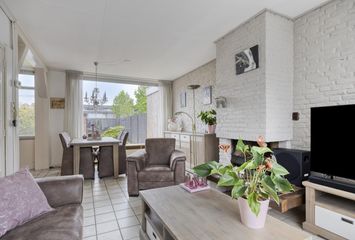 Warmoeziershof 52, HENDRIK-IDO-AMBACHT