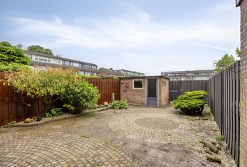 Warmoeziershof 52, HENDRIK-IDO-AMBACHT