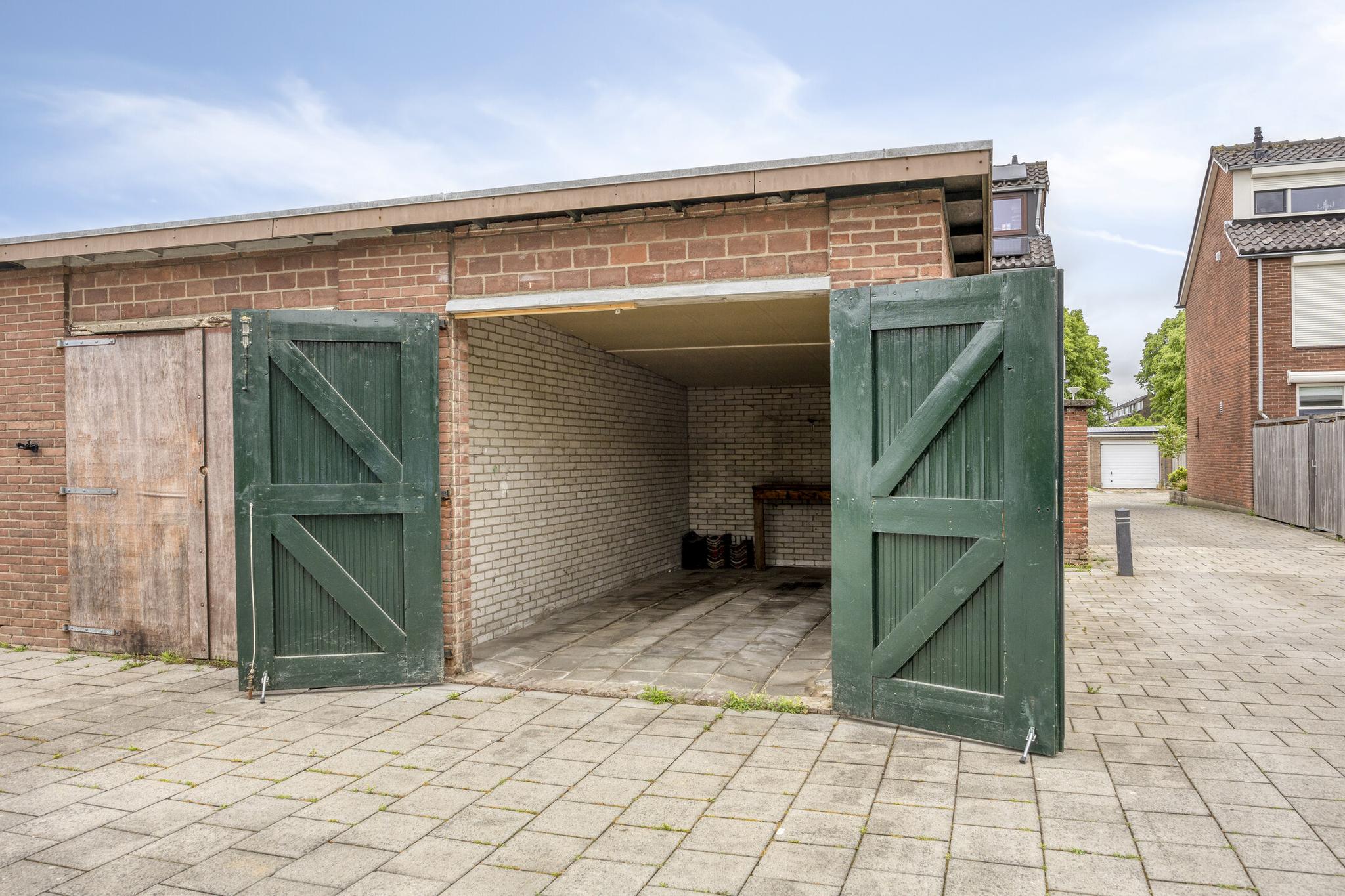 Warmoeziershof 52