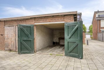 Warmoeziershof 52, HENDRIK-IDO-AMBACHT
