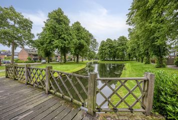 Warmoeziershof 52, HENDRIK-IDO-AMBACHT