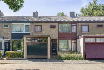 Eemsteyn 9, HENDRIK-IDO-AMBACHT
