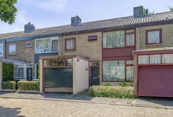 Eemsteyn 9, HENDRIK-IDO-AMBACHT