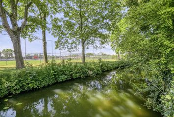 Eemsteyn 9, HENDRIK-IDO-AMBACHT