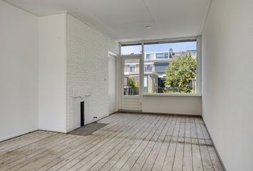 Troelstrastraat 16, ALBLASSERDAM