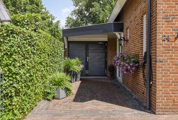 Ferdinand Bolstraat 24, HENDRIK-IDO-AMBACHT