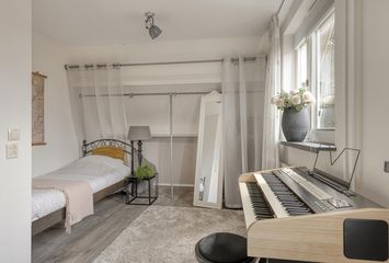 Ferdinand Bolstraat 24, HENDRIK-IDO-AMBACHT