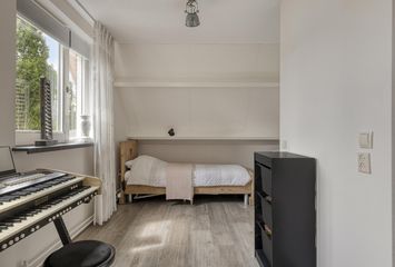 Ferdinand Bolstraat 24, HENDRIK-IDO-AMBACHT