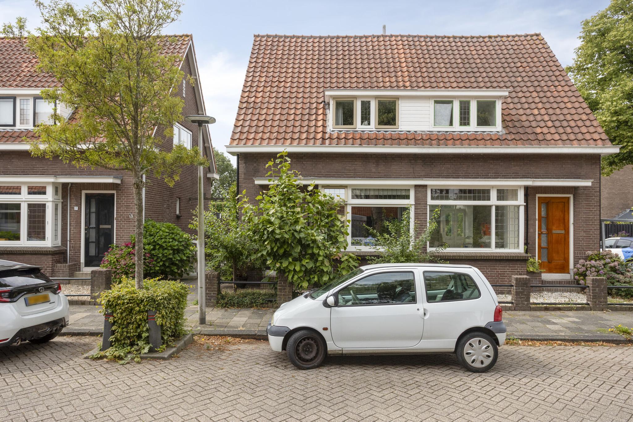 Oranjestraat 8