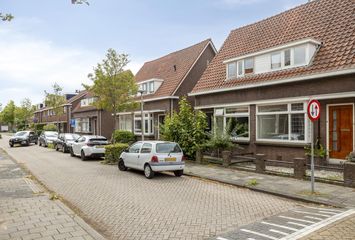 Oranjestraat 8, HENDRIK-IDO-AMBACHT