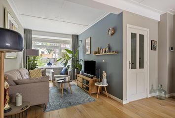 Oranjestraat 8, HENDRIK-IDO-AMBACHT