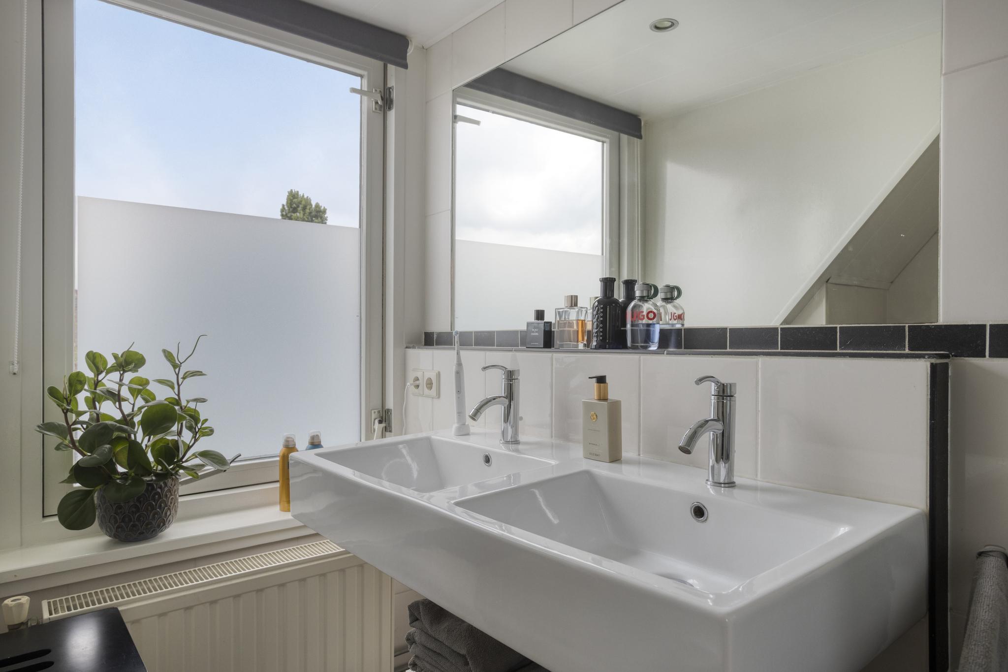 Oranjestraat 8
