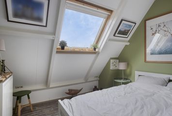 Oranjestraat 8, HENDRIK-IDO-AMBACHT