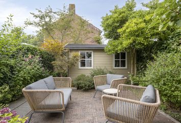 Oranjestraat 8, HENDRIK-IDO-AMBACHT
