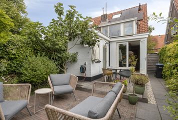 Oranjestraat 8, HENDRIK-IDO-AMBACHT