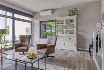 P.C. Hooftsingel 66, HENDRIK-IDO-AMBACHT