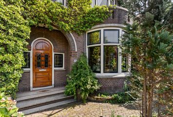 Burgemeester de Bruinelaan 18, ZWIJNDRECHT