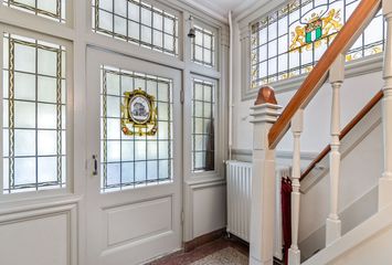 Burgemeester de Bruinelaan 18, ZWIJNDRECHT