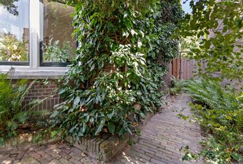 Burgemeester de Bruinelaan 18, ZWIJNDRECHT