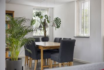 Agnes Bartoutslaan 84, HENDRIK-IDO-AMBACHT
