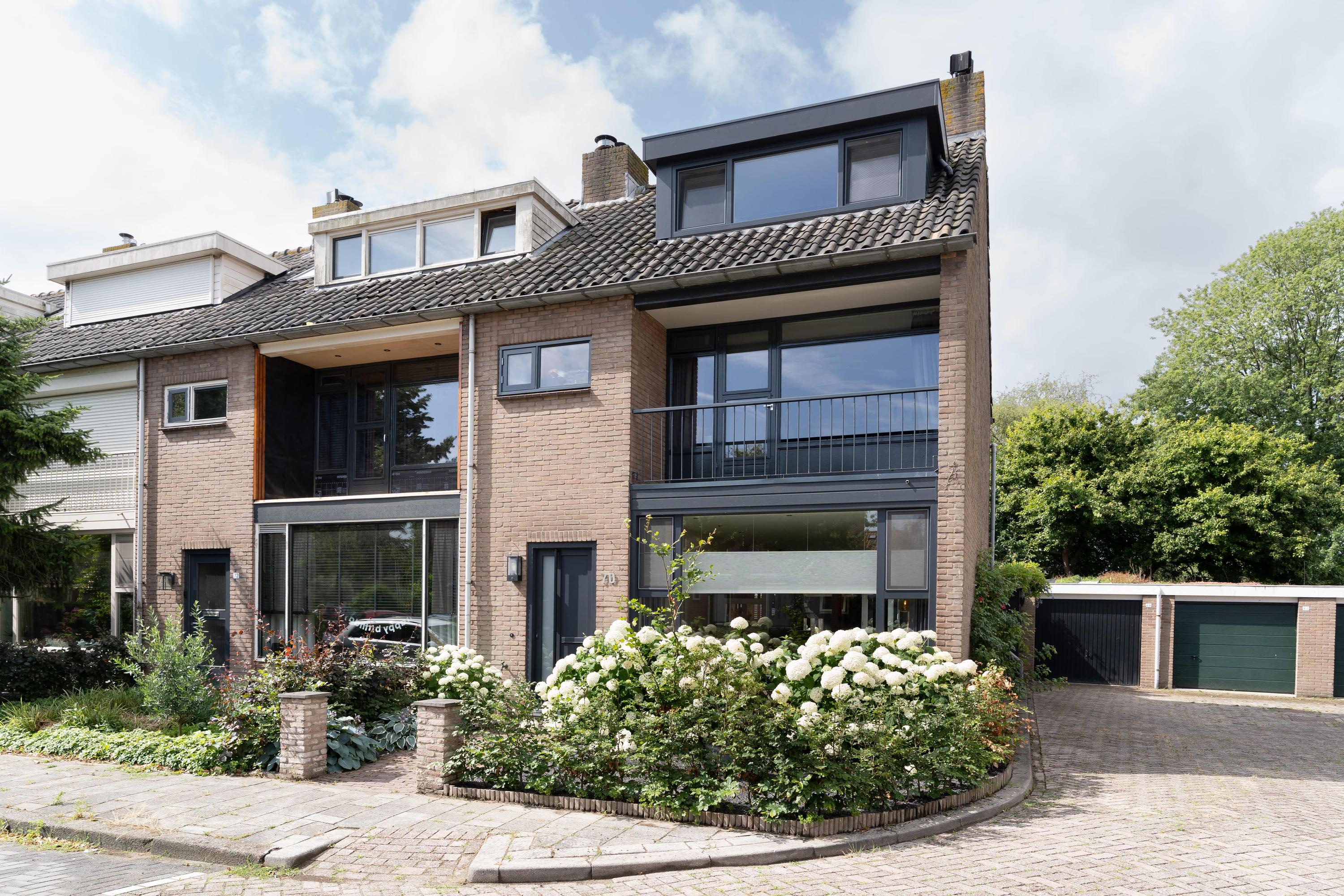 van Baerlehof 70