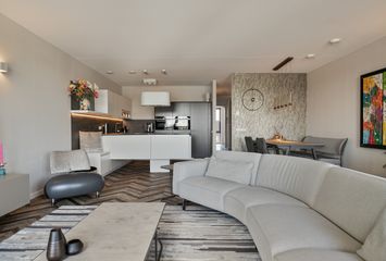 Euryzakade 204, ZWIJNDRECHT