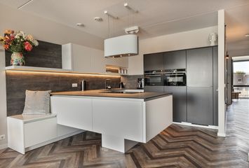Euryzakade 204, ZWIJNDRECHT