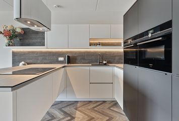Euryzakade 204, ZWIJNDRECHT