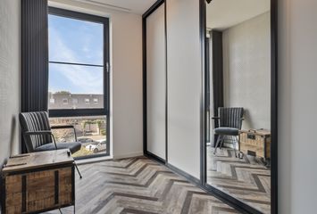 Euryzakade 204, ZWIJNDRECHT