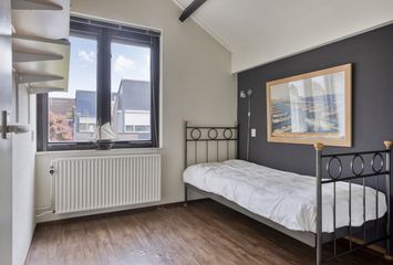 Monnen-bogerd 7, HENDRIK-IDO-AMBACHT