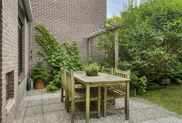 Monnen-bogerd 7, HENDRIK-IDO-AMBACHT