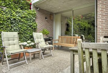 Monnen-bogerd 7, HENDRIK-IDO-AMBACHT