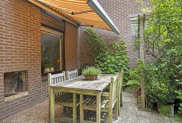 Monnen-bogerd 7, HENDRIK-IDO-AMBACHT